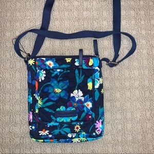 Vera Bradley Cross Body Purse w/ Pockets